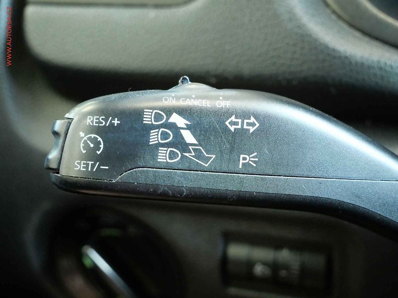 Škoda Fabia (2012) 1.6 TDi, Ambiente, park - fotka 14 z 17