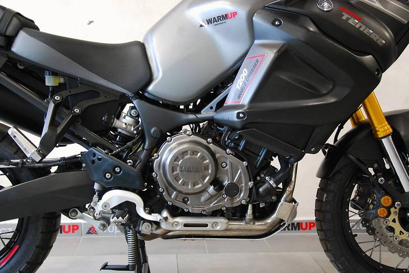 Yamaha XT 1200 Z Super Ténéré (2016) hezký stav - fotka 8 z 21