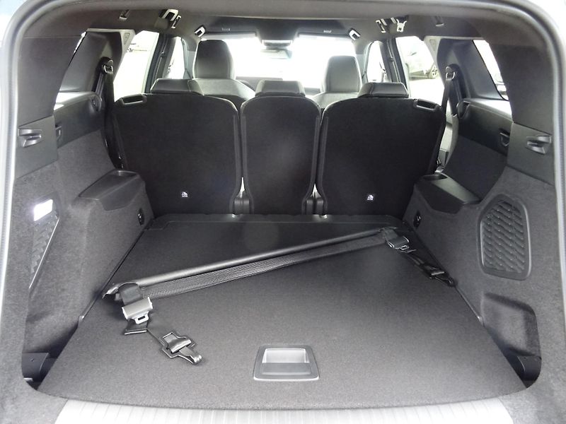 Peugeot 5008 (2026) BUSINESS 145k e-DCS6 5MÍST - fotka 12 z 42