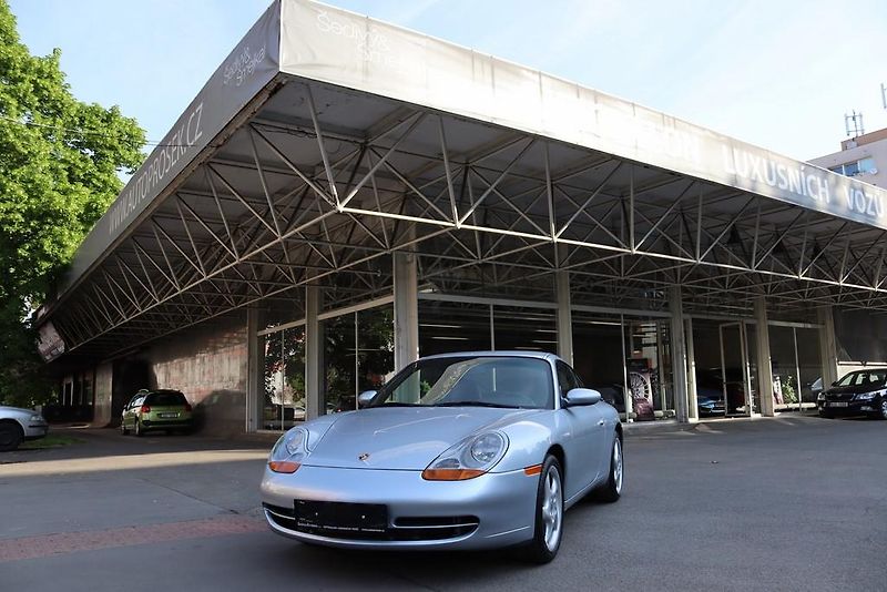 Porsche 911 996 3.4 CARRERA 221kW - fotka 1 z 49