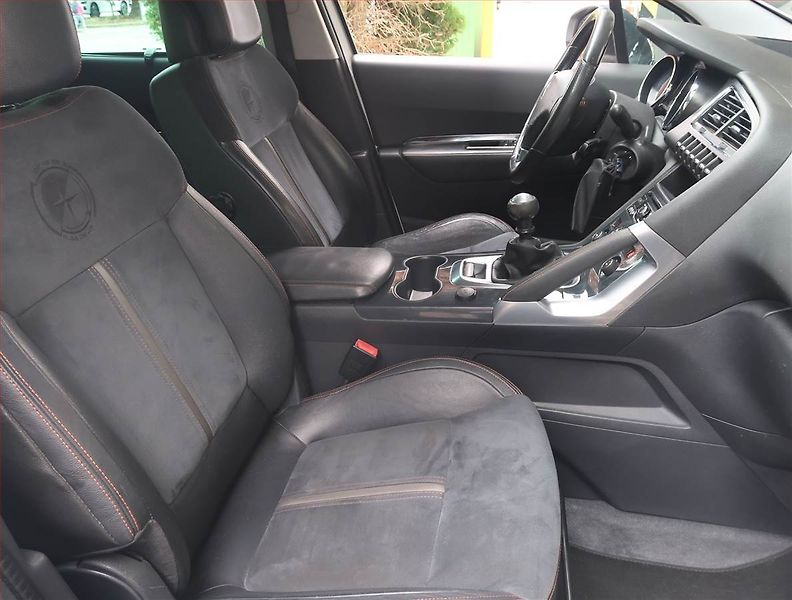 Peugeot 3008 (2015) 1.6 BlueHDi, Navi, Tempomat - fotka 9 z 18