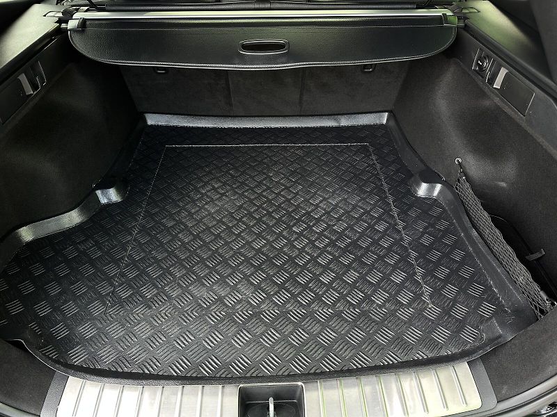 Kia Optima GT 2.0TGDi H-Matic Sportswagon - fotka 54 z 57