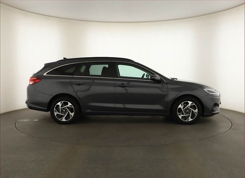 Hyundai i30 (2025) Style 1.0 T-GDI, Automat - fotka 6 z 15