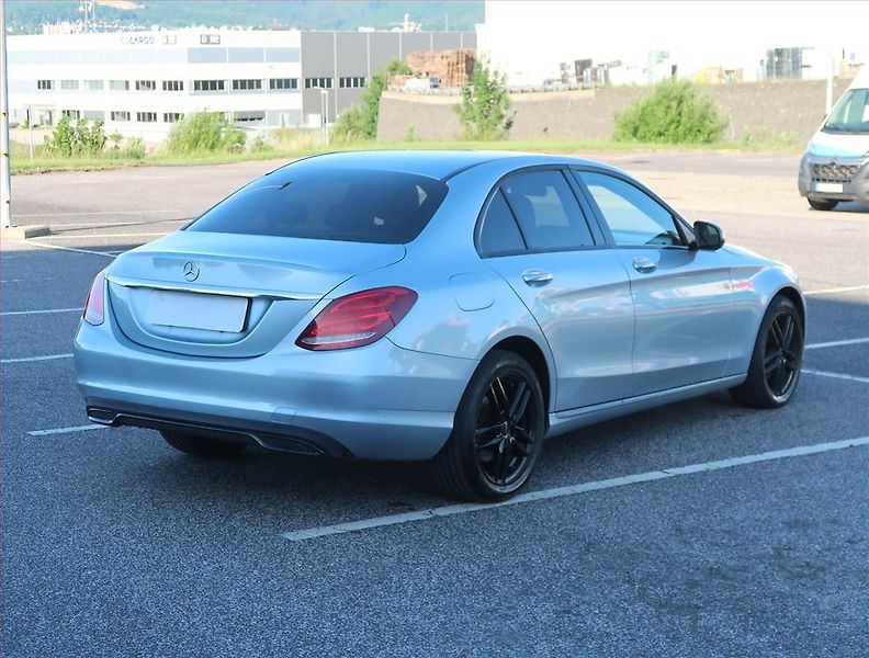 Mercedes-Benz Třídy C (2017) C 220 d 4MATIC , 4X4, Automat - fotka 5 z 14