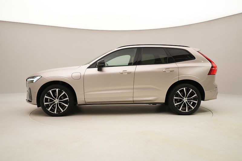 Volvo XC60 T6 AWD RECHARGE DARK ULTIMATE  - fotka 9 z 66