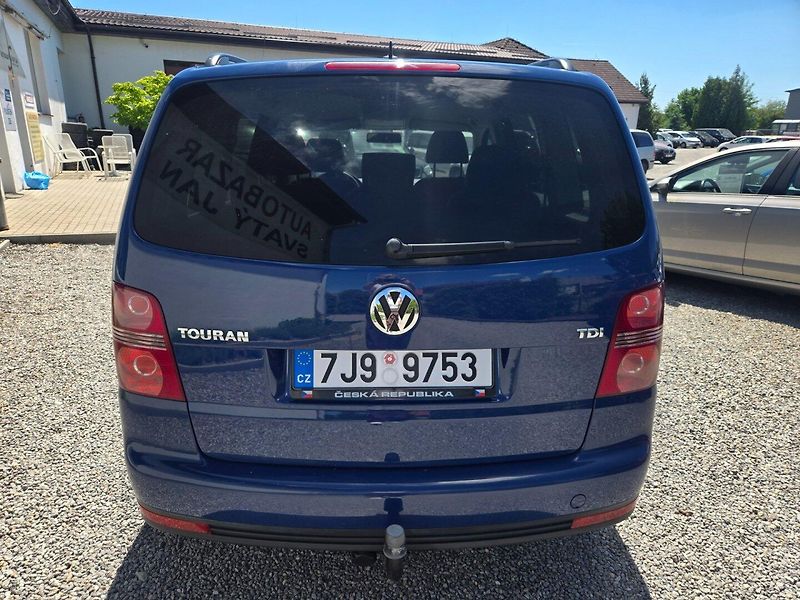 Volkswagen Touran (2009) 1.9 TDI Serviska,Rozvody - fotka 4 z 25