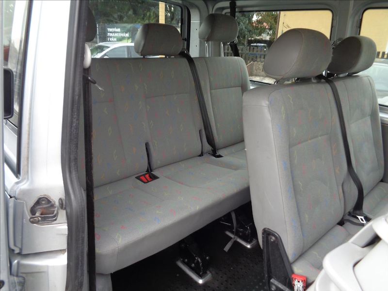 Volkswagen Transporter 1,9 - fotka 9 z 17