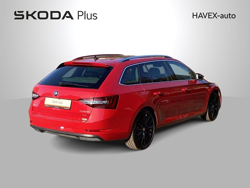Škoda Superb (2018) Combi III 2.0 TDI 4x4 L&K - fotka 2 z 49