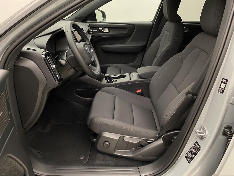 Volvo EX40 (2026) SINGLE MOTOR ELETRIC PLUS - fotka 3 z 62