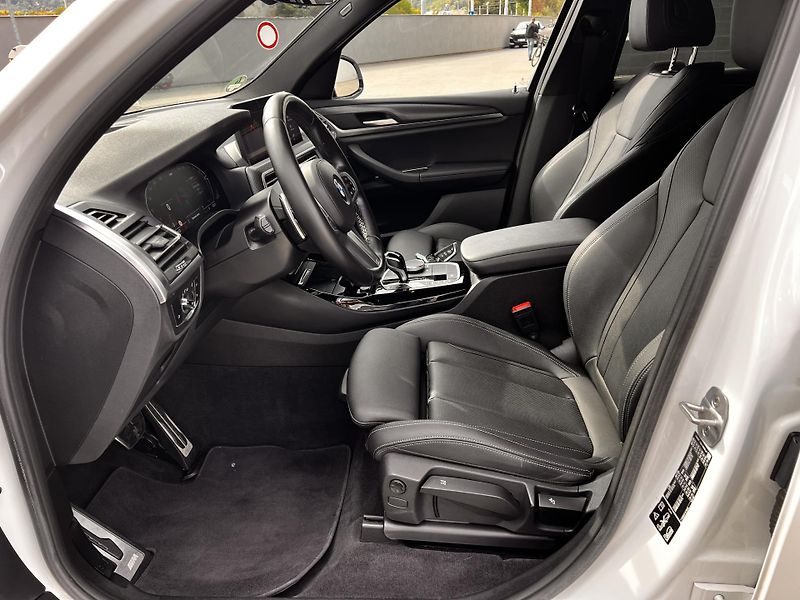 BMW X3 20i M Sport xDrive tažné - fotka 10 z 27