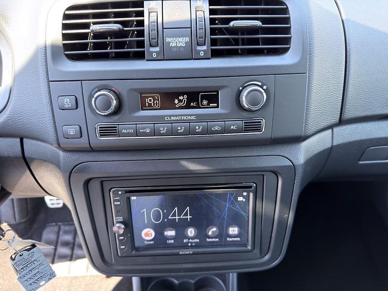 Škoda Fabia Monte Carlo 1.2 TSI 63 kW - fotka 13 z 14