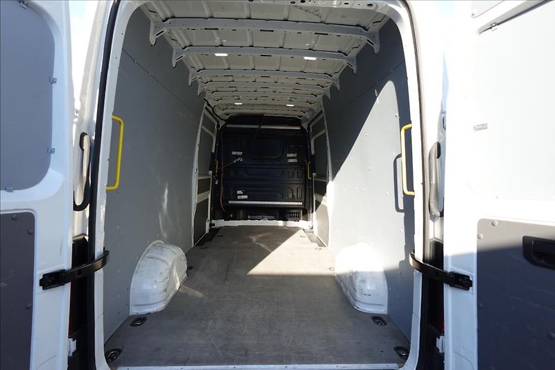 Volkswagen Crafter 2,0 TDI  MAXI KLIMA - fotka 15 z 33