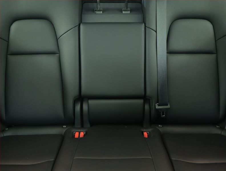 Tesla Model Y (2022) Performance 79kWh, SoH 91% - fotka 10 z 21