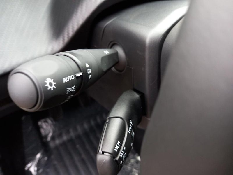 Peugeot 208 (2026) STYLE Turbo 100 MAN6  - fotka 19 z 30