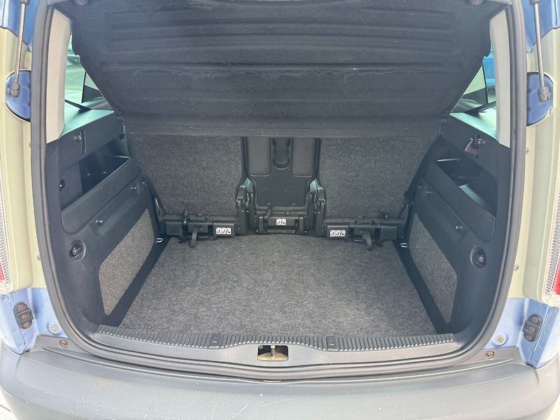 Škoda Roomster (2008) Scout 1.4i 63kW - fotka 21 z 34