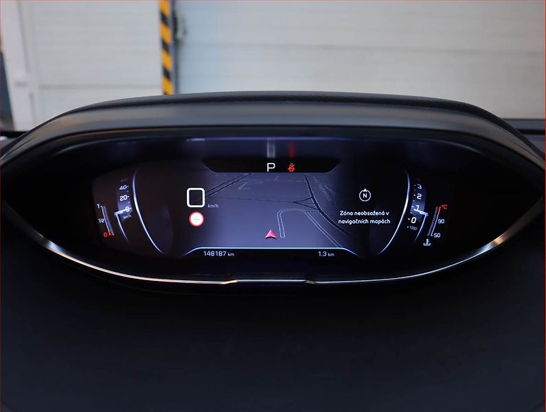 Peugeot 3008 (2019) 1.5 BlueHDi, Automat - fotka 11 z 22
