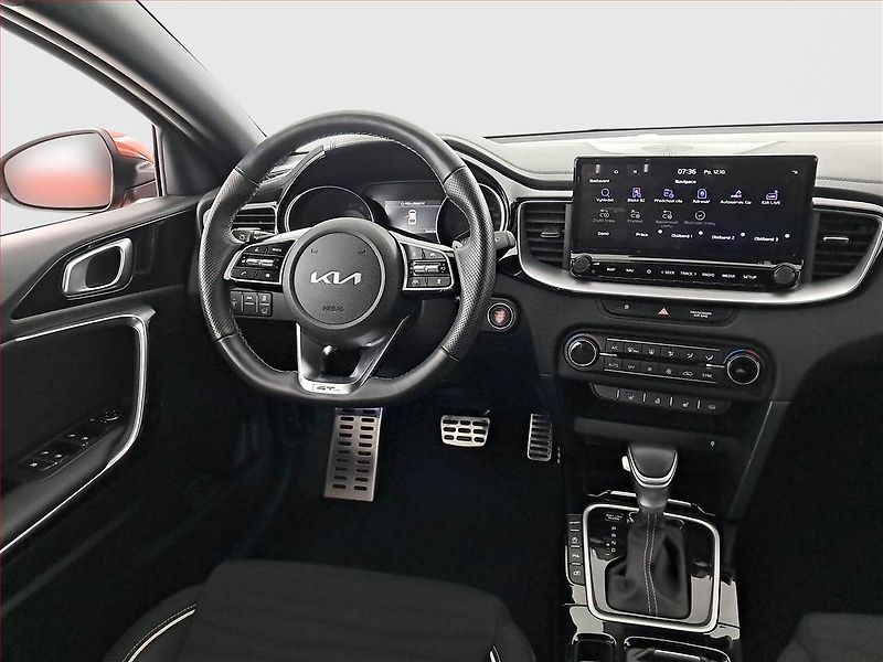 Kia Pro_Ceed (2025) GT Line Plus 1.5 T-GDI - fotka 7 z 20