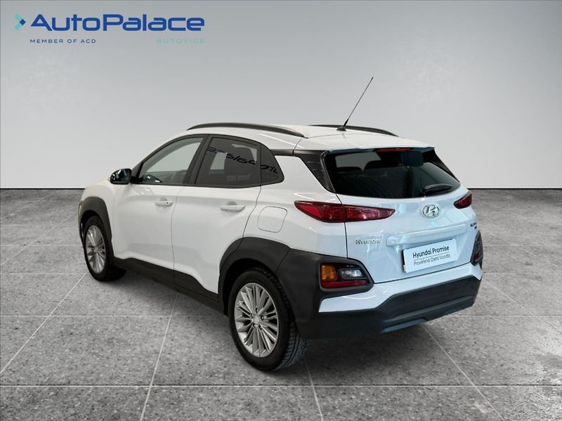 Hyundai Kona 1,6 T-GDI COMFORT 4X4 AT - fotka 6 z 18