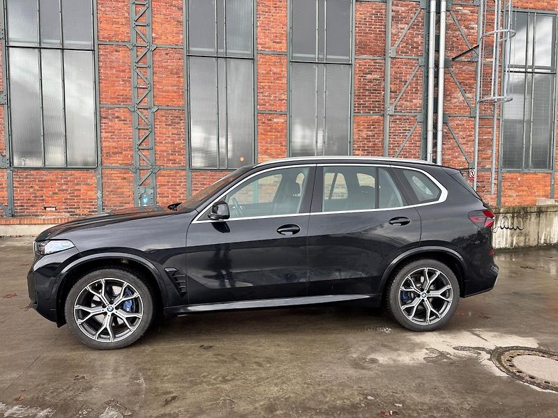 BMW X5 (2024) xDrive30d M SPORT PAKET - fotka 5 z 28