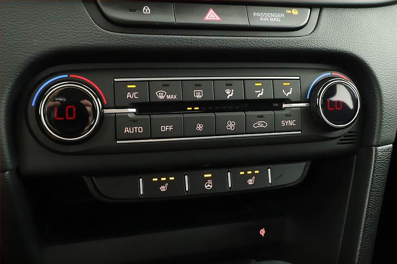 Kia Ceed (2025) 1.5 T-GDI, TOP, DPH, AUTOMAT - fotka 15 z 20