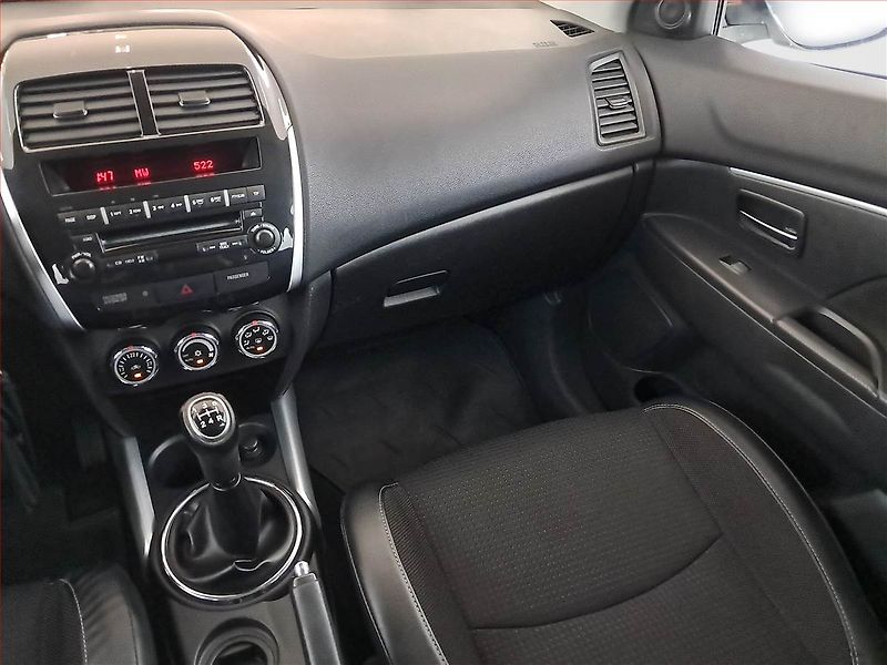 Citroën C4 Aircross (2013) 1.6, Tempomat, Park. senzory - fotka 8 z 14