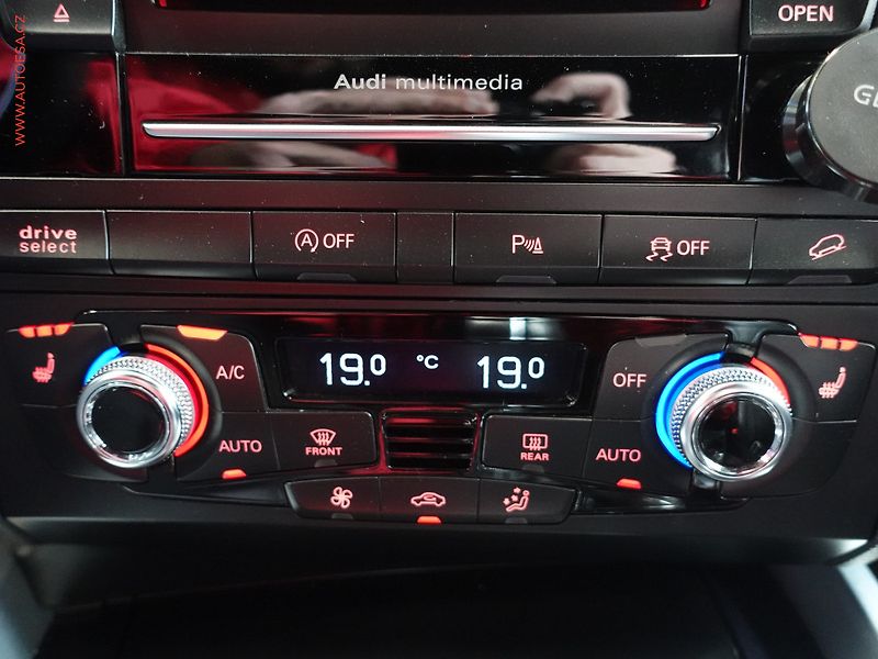 Audi SQ5 (2015) 3.0V6TDi Quattro, AT, navi - fotka 19 z 25