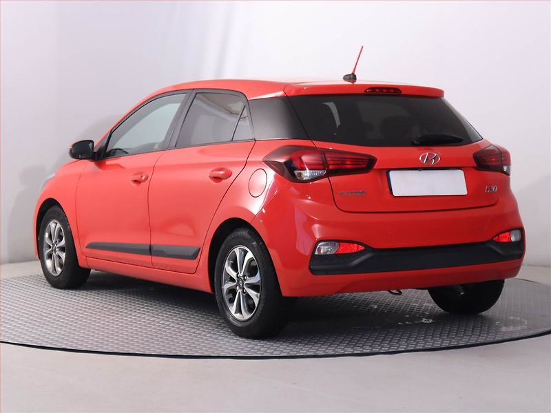 Hyundai i20 (2019) 1.2, Serv.kniha, Tempomat - fotka 4 z 19