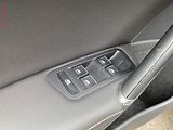 Volkswagen Golf (2013) 2.0 TDi, Highline, DSG, bixen - náhled 13