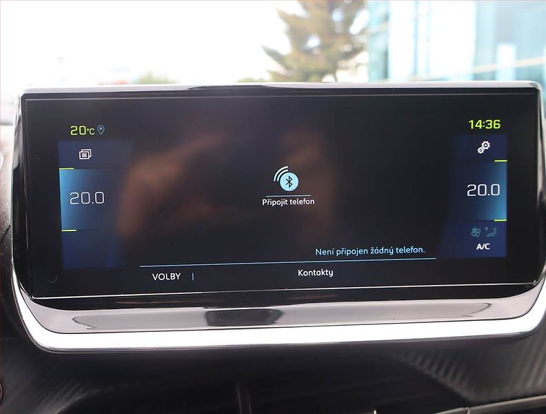 Peugeot 208 (2021) 50 kWh, SoH 91%, Automat - fotka 17 z 27