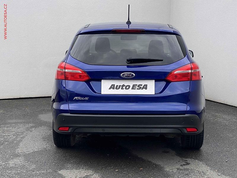 Ford Focus (2017) 1.5 TDCI, AT, navi, xenon - fotka 5 z 18