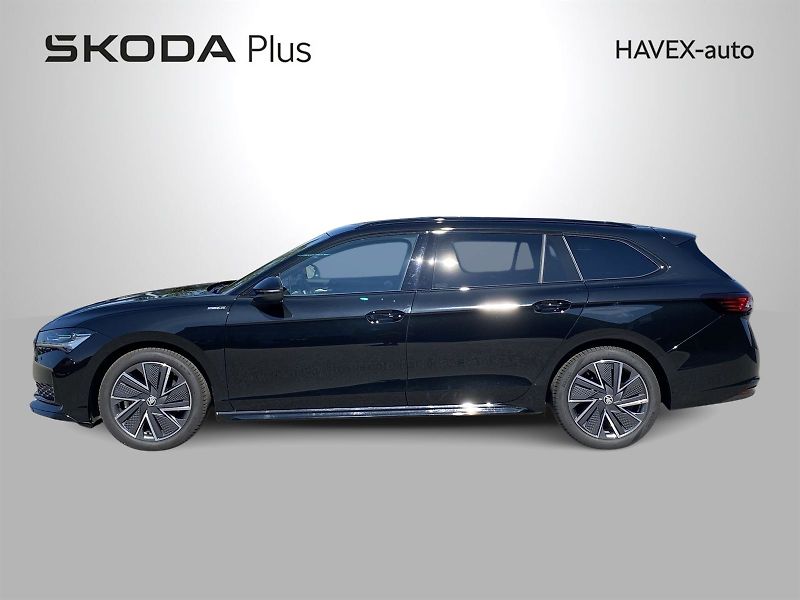 Škoda Superb (2025) Combi 2.0 TDI 4x4 DSG Sportlin - fotka 3 z 41