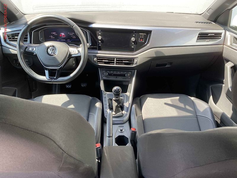 Volkswagen Polo (2018) 1.0 TSi, Highline, navi, - fotka 8 z 19