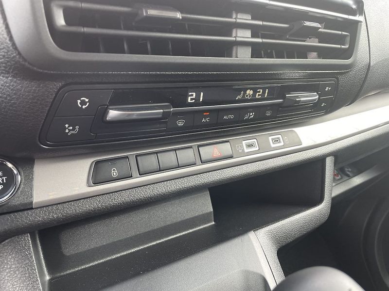 Toyota ProAce Verso 2.2D 6MT 150k ODBĚR IHNED - fotka 21 z 31