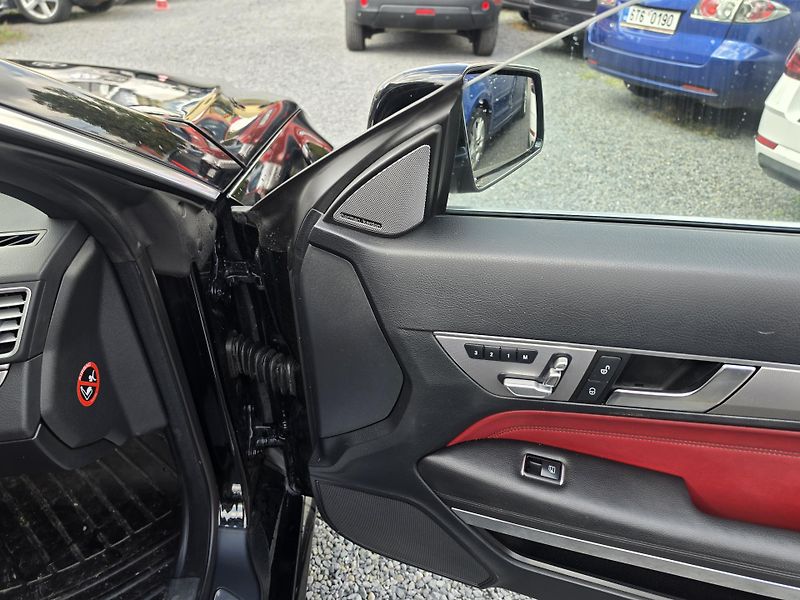 Mercedes-Benz Třídy E 250CDI  AMG Facelift Led - fotka 9 z 16