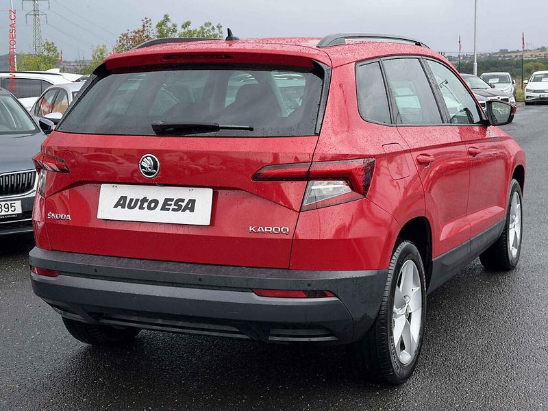 Škoda Karoq (2019) 1.6TDi, Ambition,DSG, navi, - fotka 4 z 17