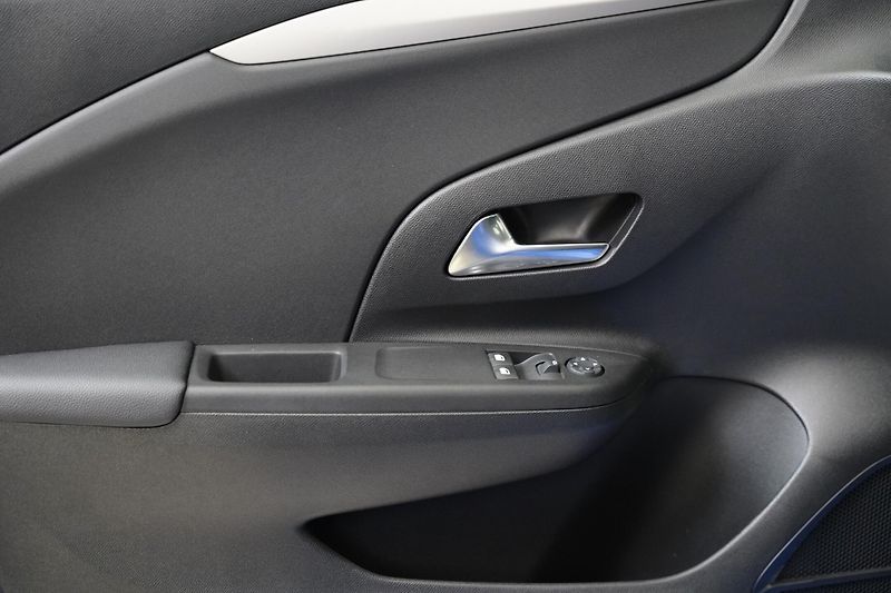 Opel Corsa - fotka 12 z 27