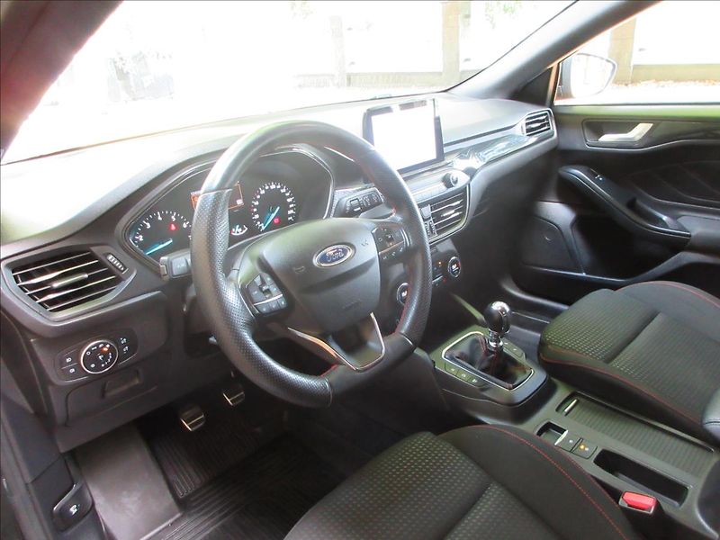 Ford Focus 1,5 i 133Kw, ST Line, Nové ČR - fotka 12 z 29