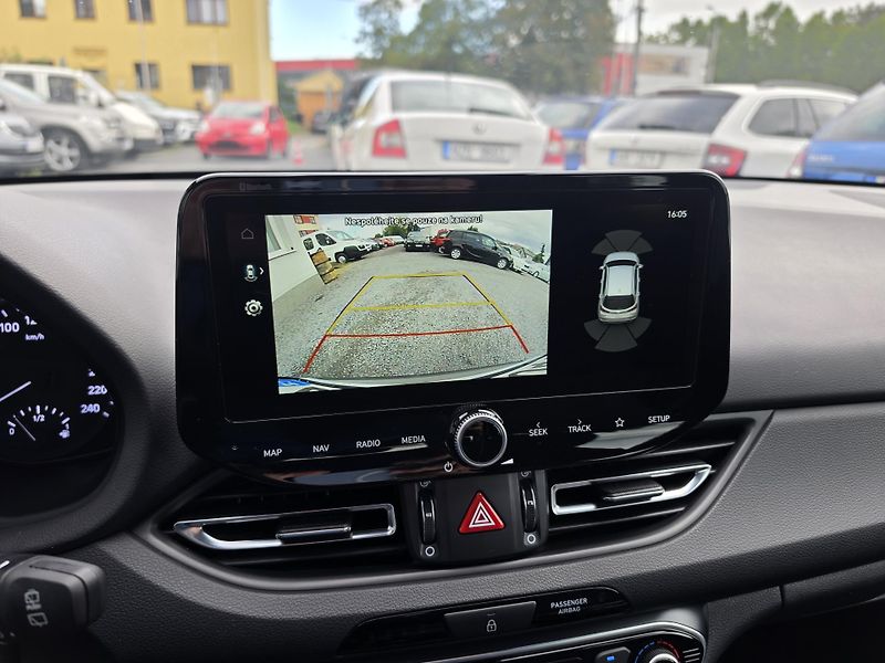 Hyundai i30 1.5 T-GDI 117KW N-Line Autom - fotka 24 z 24