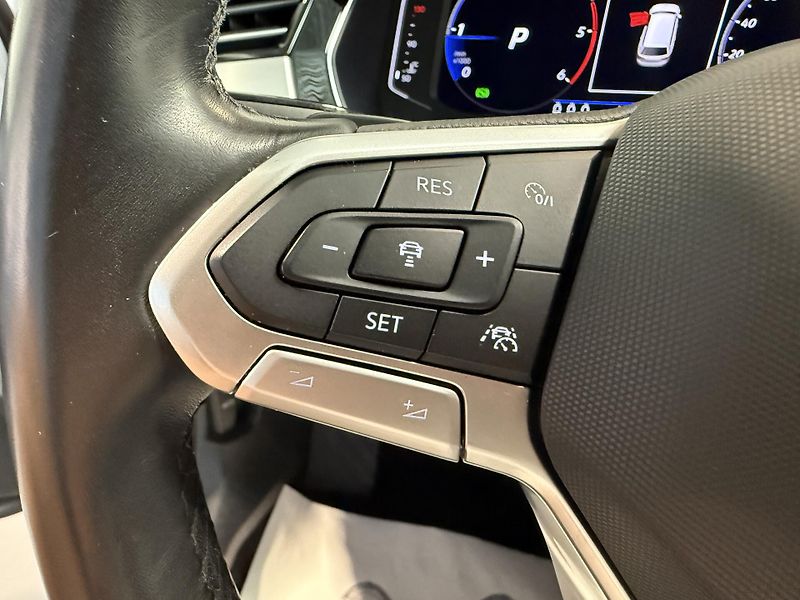 Volkswagen Passat 2.0 TDI 110kW BMT DSG Elegance - fotka 9 z 14