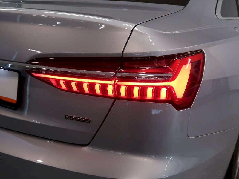 Audi A6 (2019) 50TDI 210KW 4x4 WEBASTO TAŽNÉ - fotka 11 z 38