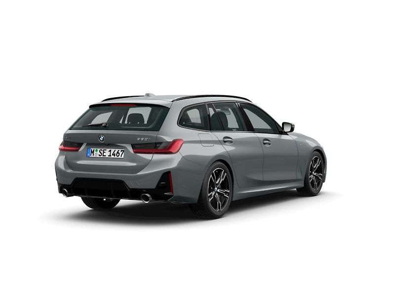 BMW Řada 3 330i xDrive Touring - fotka 2 z 10