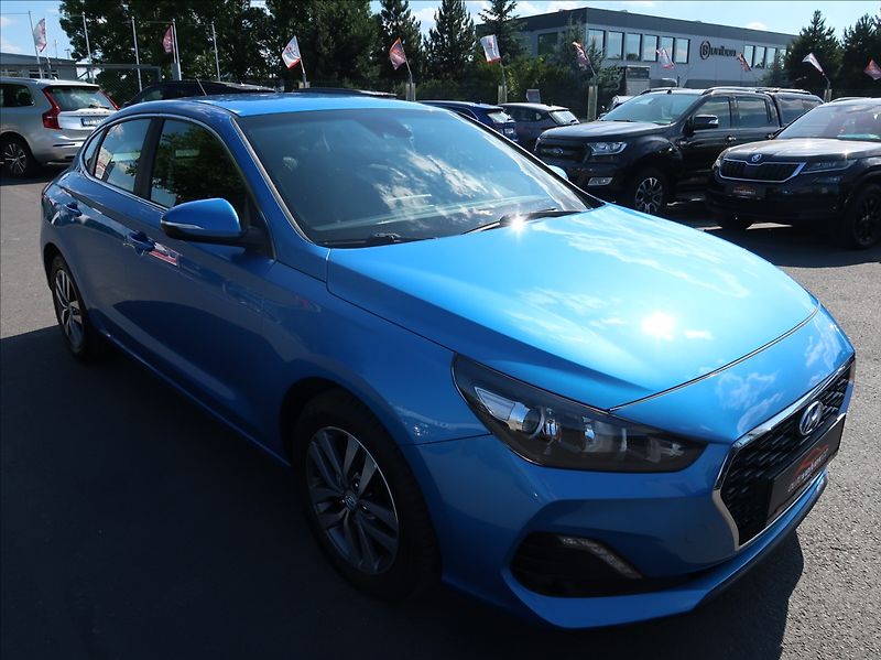 Hyundai i30 1,0 T-GDi,88kW,1majČR,serv.kn. - fotka 2 z 29