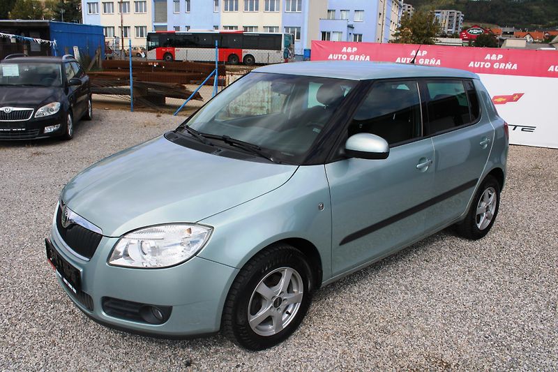 Škoda Fabia (2009) 1,2i SPORT KLIMA EL.OKNA ALU - fotka 3 z 16