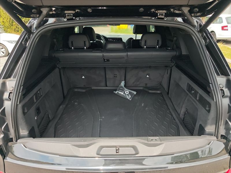 BMW X5 3,0 xDrive 40D AT - fotka 11 z 11