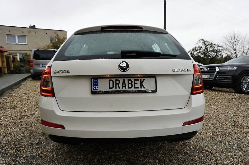 Škoda Octavia (2013) STYLE 2,0 TDI 110 kW - fotka 5 z 40