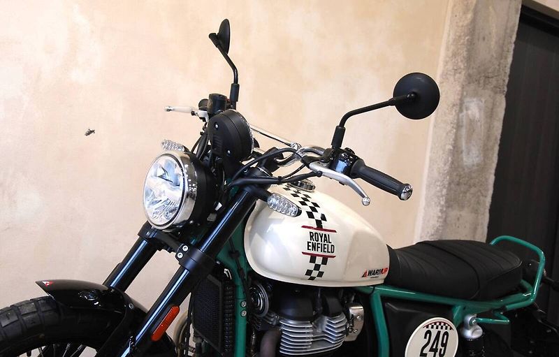 Royal Enfield (2025) Bear 650 - krásný stav, motocy - fotka 15 z 20