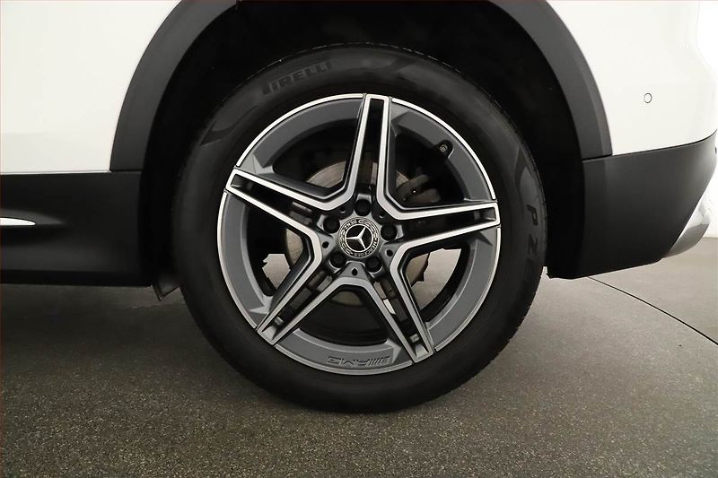 Mercedes-Benz GLB (2023) 200 d 4MATIC - fotka 21 z 21