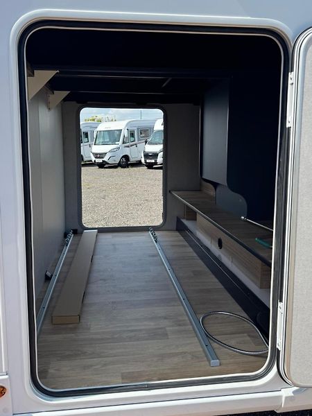 Pilote (2026) G720FGJ Expression - fotka 32 z 37