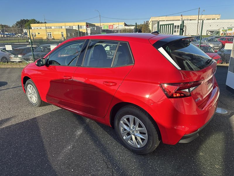 Škoda Fabia CLASSIC 1.0TSI 70kW + tažné - fotka 4 z 12