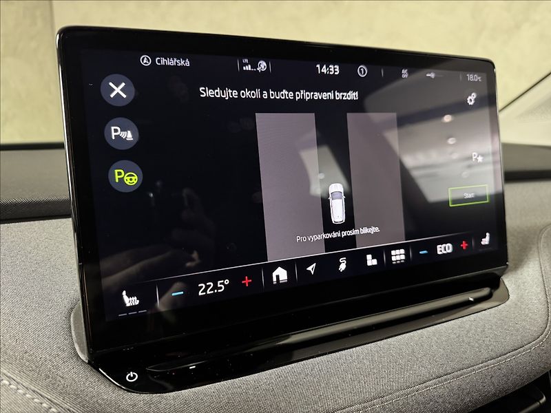 Škoda Enyaq 80 LED Matrix Assist Kamera - fotka 32 z 47